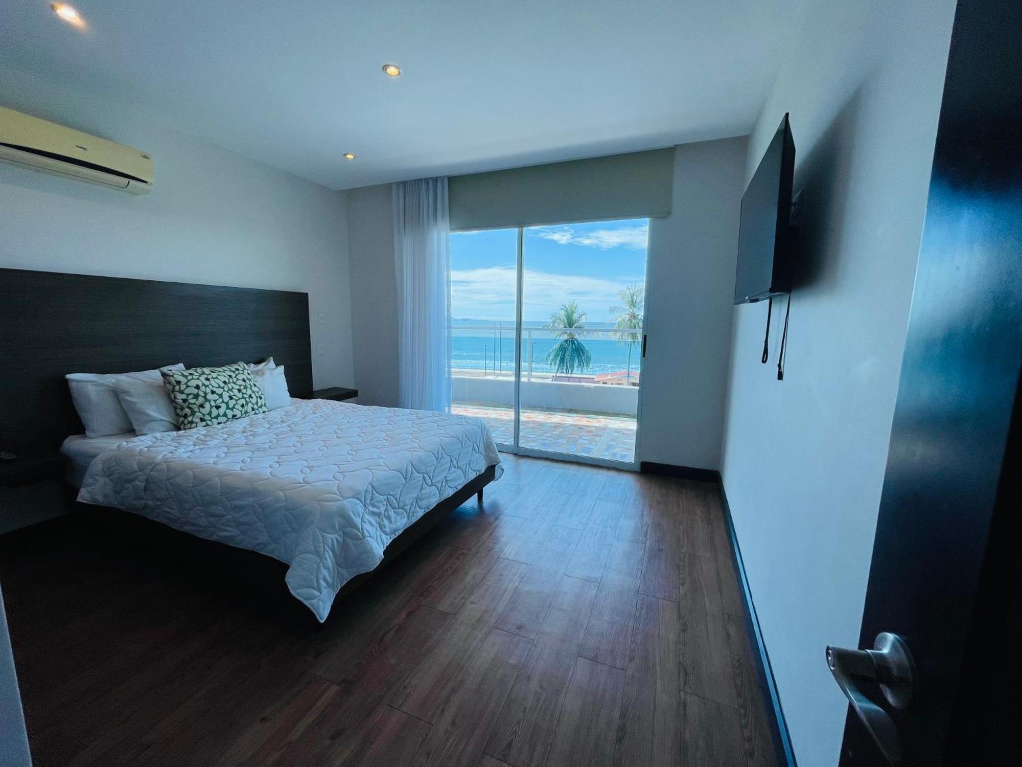 Puerto Azul Hotel Пунтаренас Екстер'єр фото