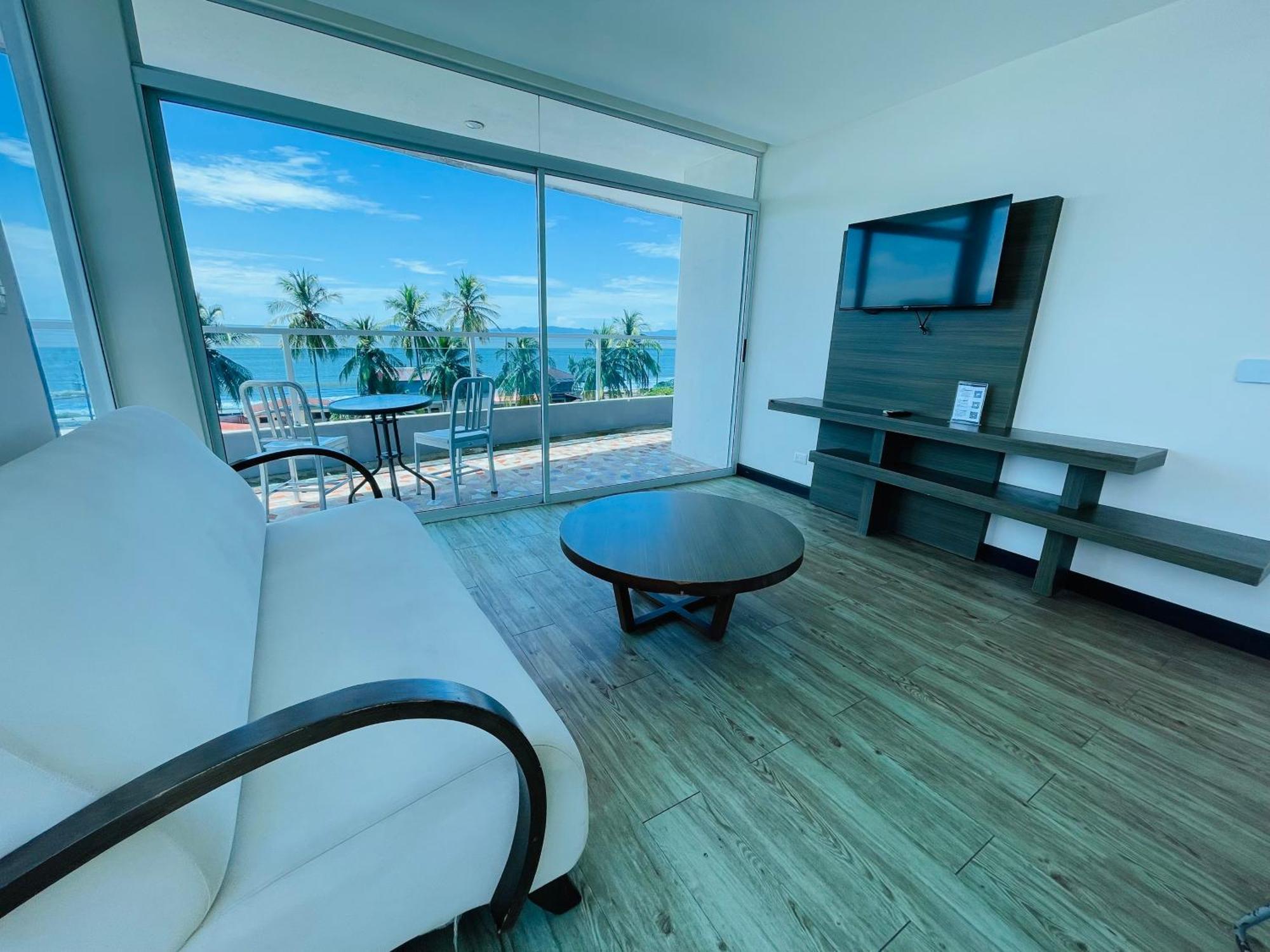 Puerto Azul Hotel Пунтаренас Екстер'єр фото