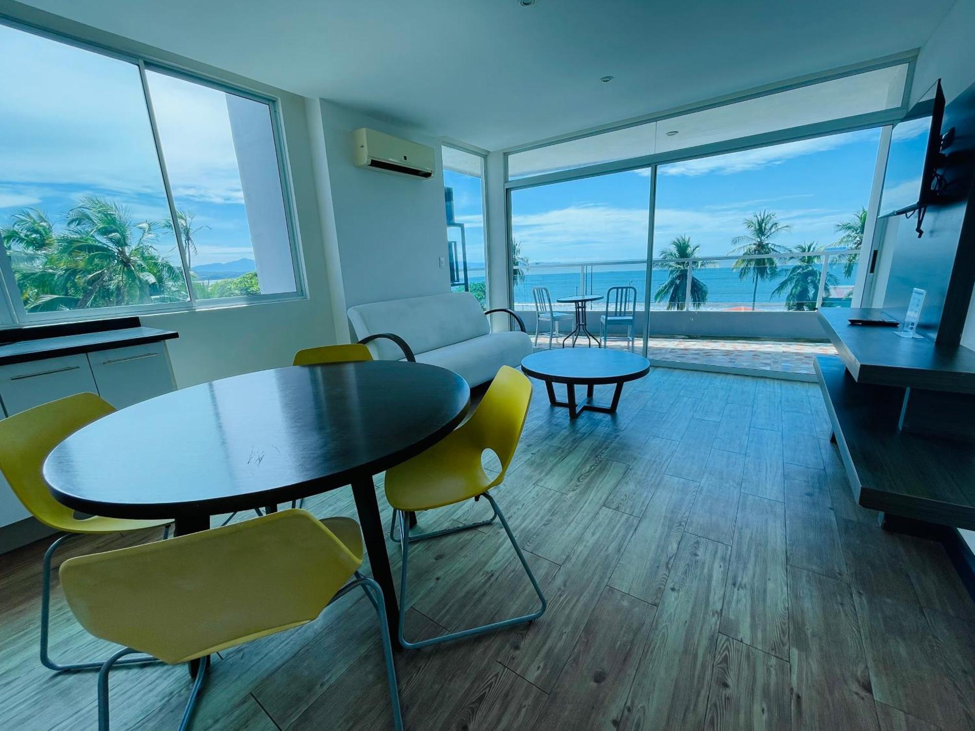 Puerto Azul Hotel Пунтаренас Екстер'єр фото
