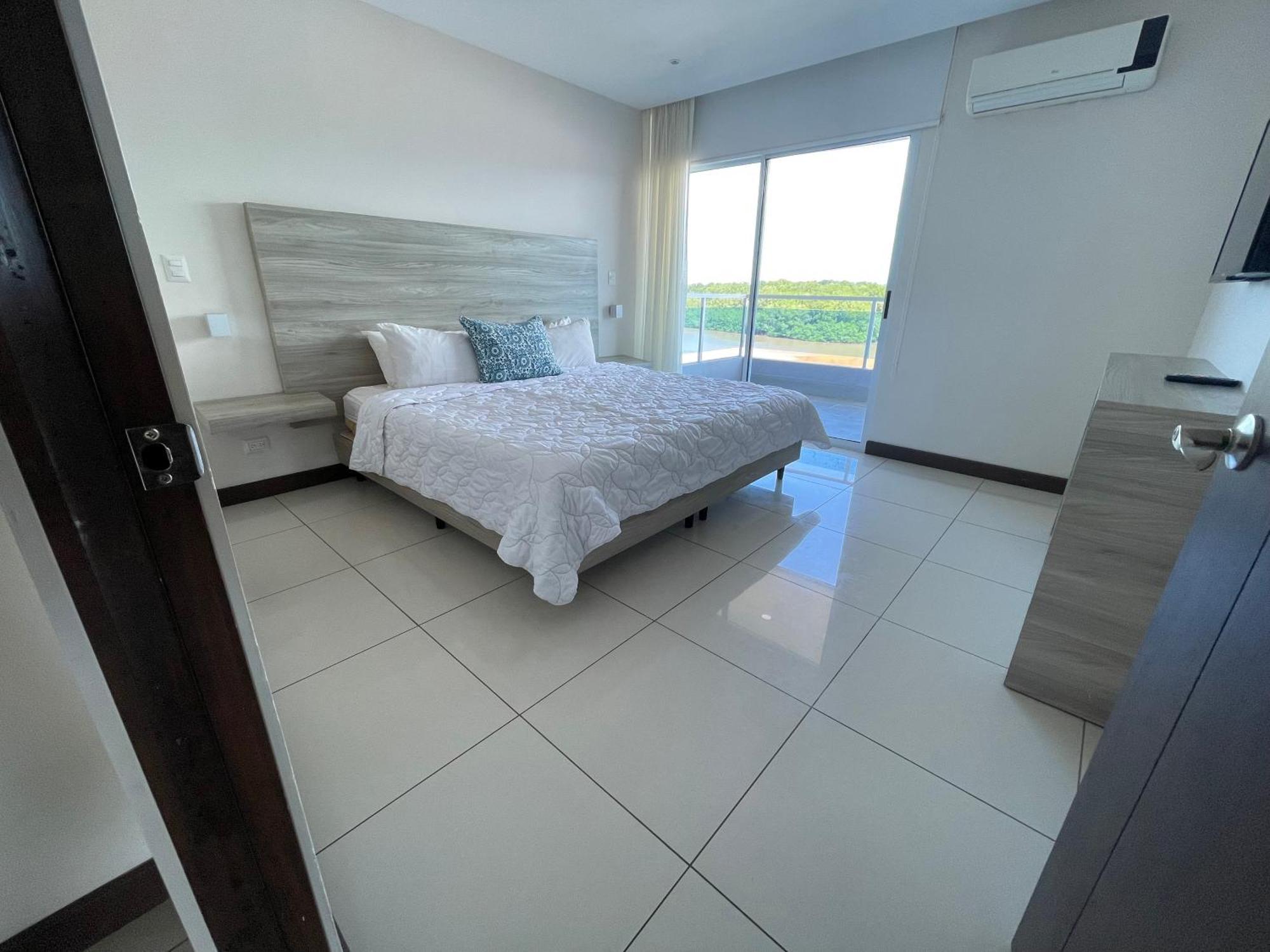 Puerto Azul Hotel Пунтаренас Екстер'єр фото
